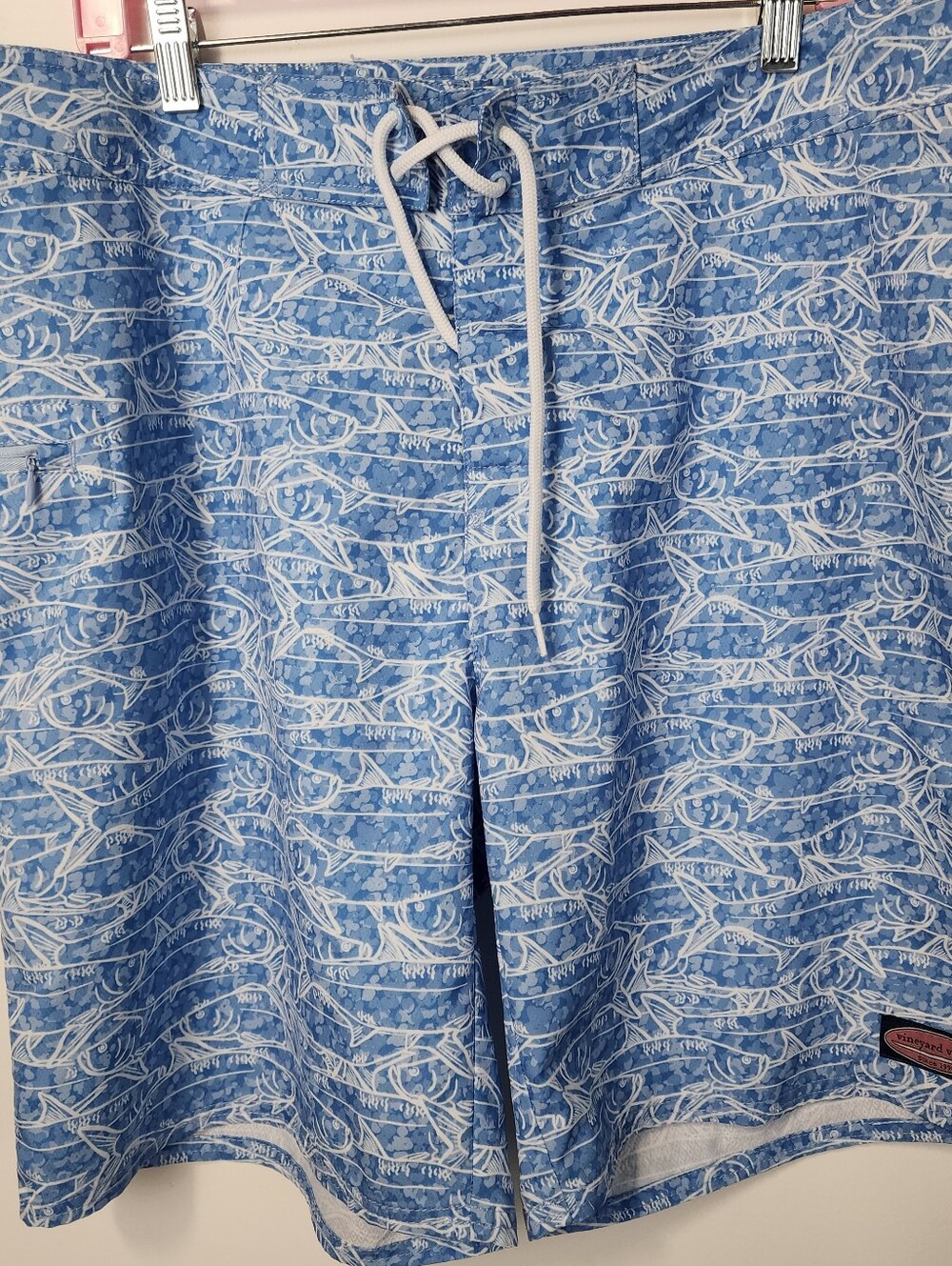 Vineyard Vines Blue and White Printed Board Shorts Fish Mens Swim Trunks Sz 36